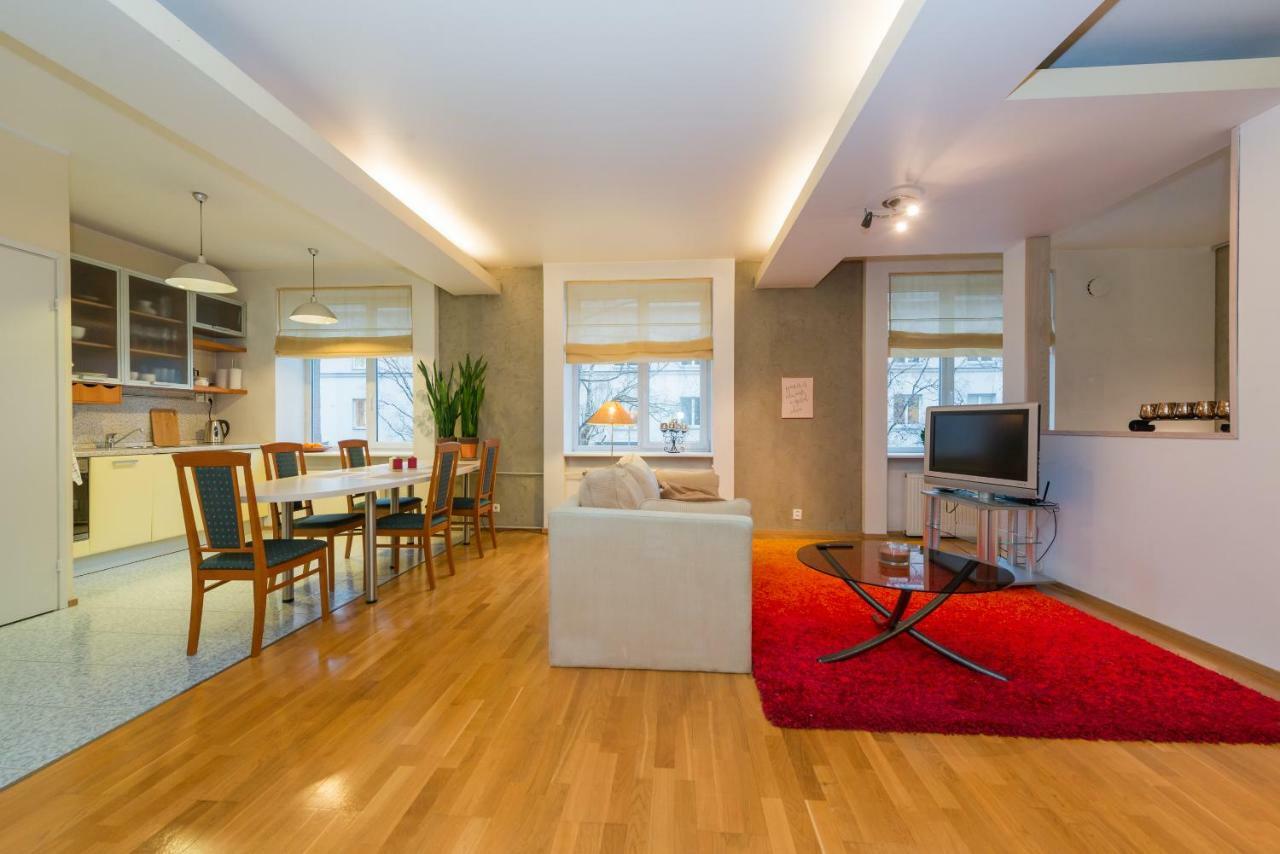 Large Studio Downtown Таллінн Екстер'єр фото