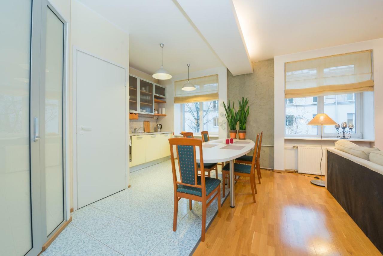 Large Studio Downtown Таллінн Екстер'єр фото